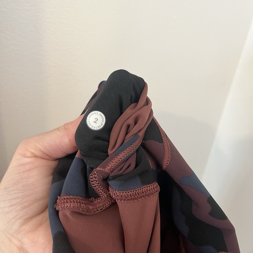 Lululemon Wunder Under Hi-Rise Tights Heritage 365 Camo Smoky Red Night Sea Sz 2 - Picture 4 of 4